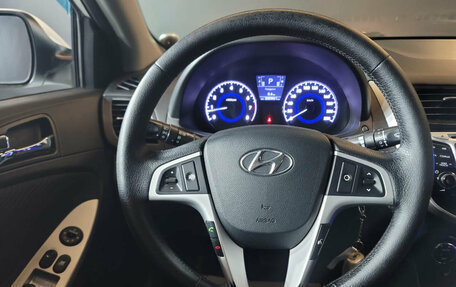 Hyundai Solaris II рестайлинг, 2012 год, 720 000 рублей, 10 фотография