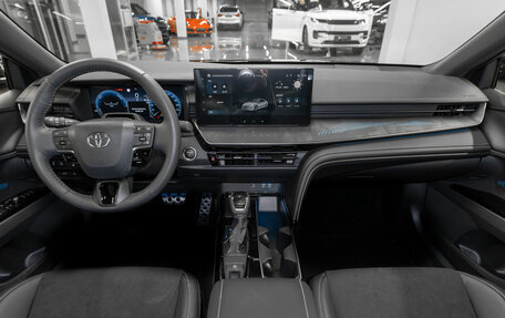 Toyota Camry, 2025 год, 4 550 000 рублей, 8 фотография