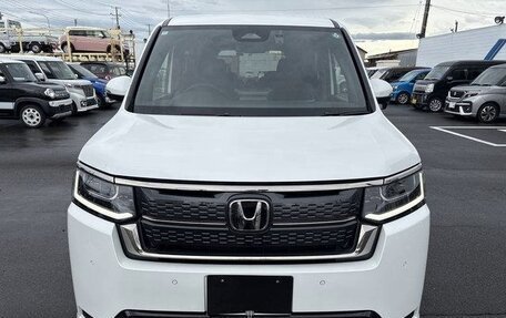 Honda Stepwgn, 2022 год, 2 470 000 рублей, 2 фотография