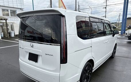 Honda Stepwgn, 2022 год, 2 470 000 рублей, 5 фотография