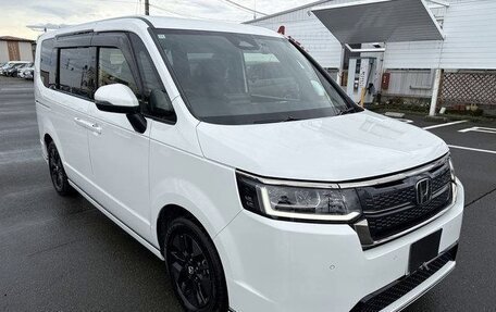 Honda Stepwgn, 2022 год, 2 470 000 рублей, 3 фотография