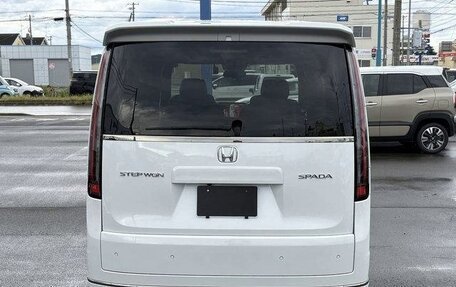 Honda Stepwgn, 2022 год, 2 470 000 рублей, 6 фотография