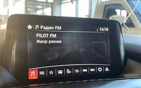 Mazda 6, 2017 год, 1 650 000 рублей, 13 фотография