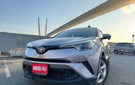 Toyota C-HR I рестайлинг, 2016 год, 1 570 000 рублей, 2 фотография