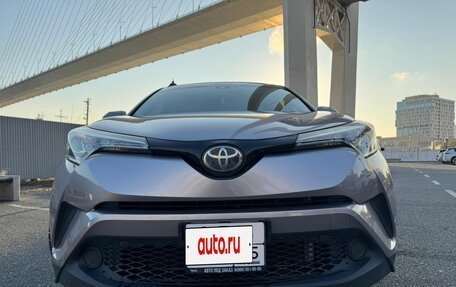 Toyota C-HR I рестайлинг, 2016 год, 1 570 000 рублей, 6 фотография