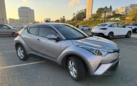 Toyota C-HR I рестайлинг, 2016 год, 1 570 000 рублей, 10 фотография