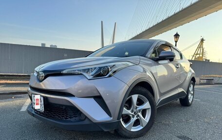 Toyota C-HR I рестайлинг, 2016 год, 1 570 000 рублей, 5 фотография