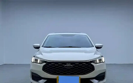 Ford Focus IV, 2021 год, 1 450 009 рублей, 2 фотография