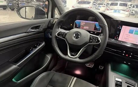 Volkswagen Golf VIII, 2023 год, 1 790 444 рублей, 8 фотография