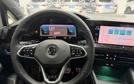 Volkswagen Golf VIII, 2023 год, 1 790 444 рублей, 7 фотография