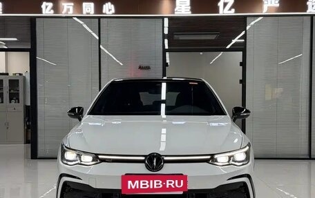 Volkswagen Golf VIII, 2023 год, 1 790 444 рублей, 2 фотография