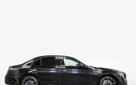 Mercedes-Benz E-Класс, 2018 год, 2 988 000 рублей, 4 фотография