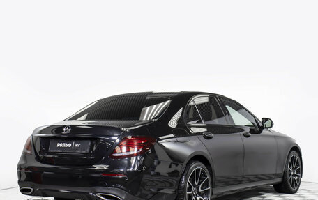 Mercedes-Benz E-Класс, 2018 год, 2 988 000 рублей, 5 фотография