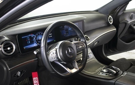 Mercedes-Benz E-Класс, 2018 год, 2 988 000 рублей, 19 фотография