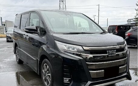 Toyota Noah III, 2019 год, 1 761 000 рублей, 1 фотография