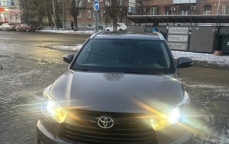 Toyota Highlander III, 2014 год, 2 650 000 рублей, 1 фотография