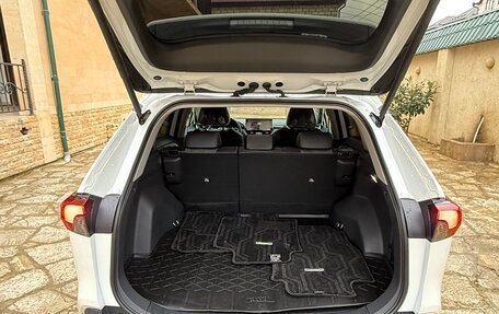 Toyota RAV4, 2025 год, 4 350 000 рублей, 18 фотография