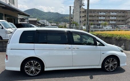 Toyota ISis I, 2017 год, 1 116 000 рублей, 4 фотография