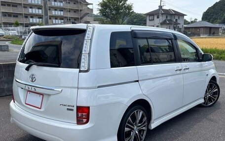 Toyota ISis I, 2017 год, 1 116 000 рублей, 6 фотография