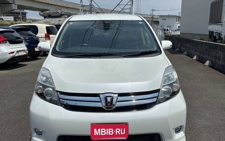 Toyota ISis I, 2017 год, 1 116 000 рублей, 2 фотография