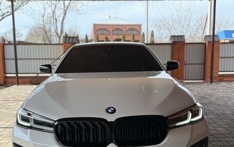 BMW 5 серия, 2020 год, 4 850 000 рублей, 2 фотография