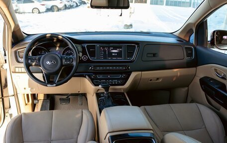 KIA Carnival III, 2018 год, 2 495 000 рублей, 17 фотография