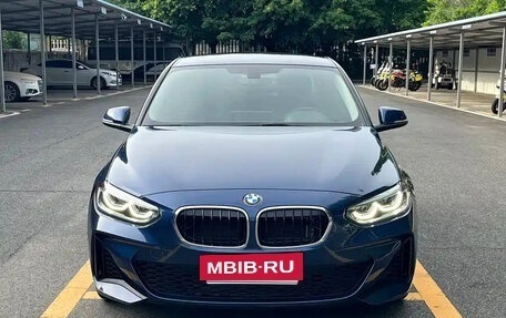 BMW 1 серия, 2022 год, 1 505 000 рублей, 2 фотография