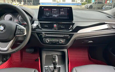 BMW 1 серия, 2022 год, 1 505 000 рублей, 10 фотография