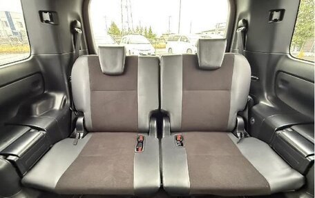 Toyota Noah III, 2019 год, 1 761 000 рублей, 34 фотография