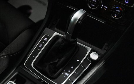 Volkswagen Golf VII, 2018 год, 1 440 000 рублей, 14 фотография