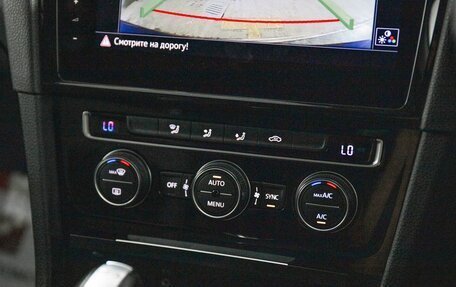 Volkswagen Golf VII, 2018 год, 1 440 000 рублей, 13 фотография