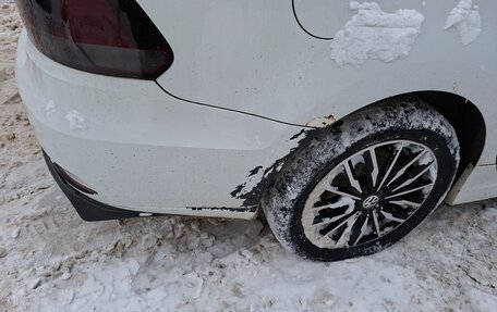 Volkswagen Polo VI (EU Market), 2016 год, 250 000 рублей, 4 фотография