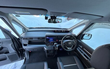 Honda Stepwgn IV, 2018 год, 2 600 000 рублей, 6 фотография