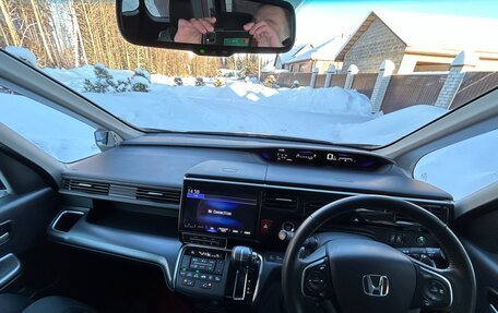 Honda Stepwgn IV, 2018 год, 2 600 000 рублей, 3 фотография