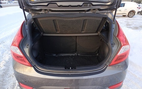 Hyundai Solaris II рестайлинг, 2011 год, 720 000 рублей, 12 фотография