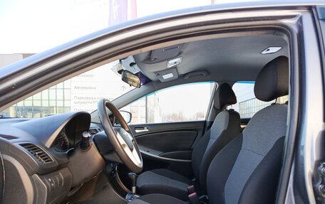 Hyundai Solaris II рестайлинг, 2011 год, 720 000 рублей, 20 фотография