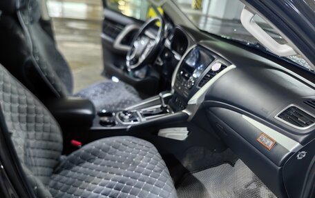 Mitsubishi Pajero Sport III рестайлинг, 2019 год, 3 550 000 рублей, 11 фотография