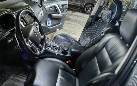 Mitsubishi Pajero Sport III рестайлинг, 2019 год, 3 550 000 рублей, 14 фотография