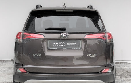 Toyota RAV4, 2018 год, 2 650 000 рублей, 6 фотография