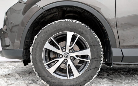 Toyota RAV4, 2018 год, 2 650 000 рублей, 18 фотография