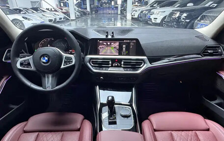 BMW 3 серия, 2022 год, 2 607 000 рублей, 12 фотография