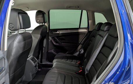 Volkswagen Tiguan II, 2021 год, 3 670 000 рублей, 4 фотография