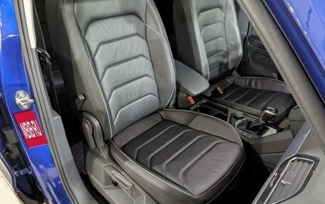 Volkswagen Tiguan II, 2021 год, 3 670 000 рублей, 13 фотография