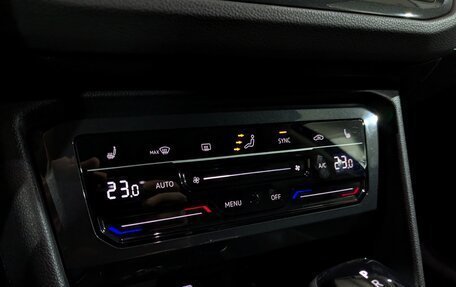 Volkswagen Tiguan II, 2021 год, 3 670 000 рублей, 19 фотография