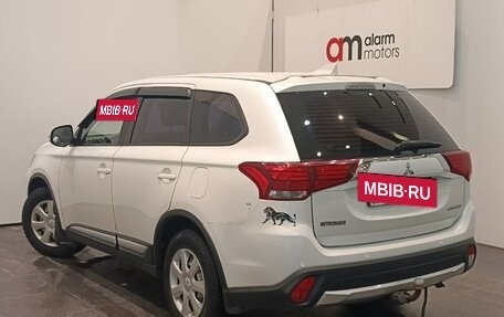 Mitsubishi Outlander III рестайлинг 3, 2017 год, 1 849 000 рублей, 6 фотография