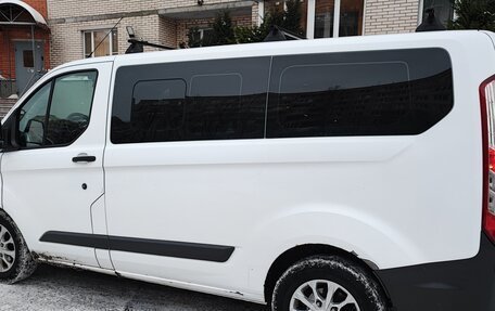 Ford Tourneo Custom I рестайлинг, 2017 год, 2 300 000 рублей, 3 фотография