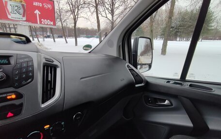 Ford Tourneo Custom I рестайлинг, 2017 год, 2 300 000 рублей, 13 фотография