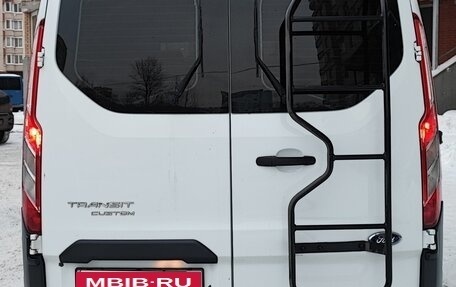 Ford Tourneo Custom I рестайлинг, 2017 год, 2 300 000 рублей, 2 фотография