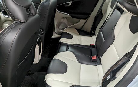 Volvo V40 Cross Country I, 2014 год, 1 490 000 рублей, 17 фотография