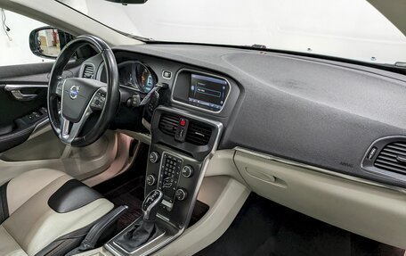 Volvo V40 Cross Country I, 2014 год, 1 490 000 рублей, 21 фотография